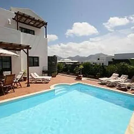 Vila Playa Blanca Sleeps 6 Pool Wifi