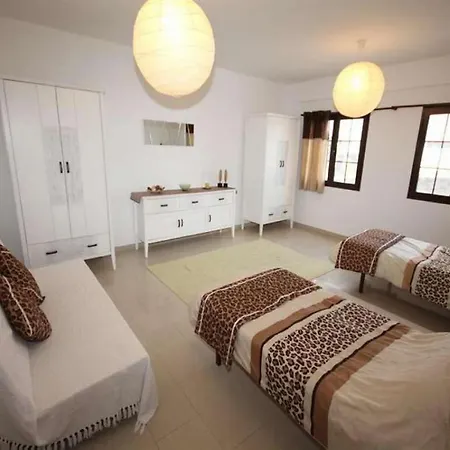 Playa Blanca Sleeps 6 Pool Wifi * プラヤ・ブランカ