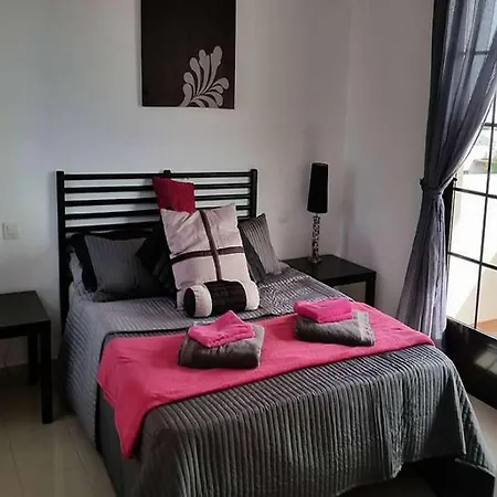 Playa Blanca Sleeps 6 Pool Wifi